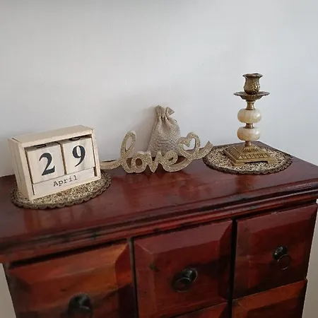 Cozy, & Quiet Lucky - Free Public Parking Apartment